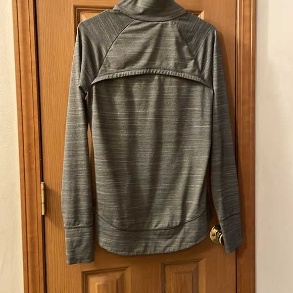 Reebok Gray Space Dye Back Vent 1/4 Sleeve Pullover Women's Medium - Picture 2 of 4